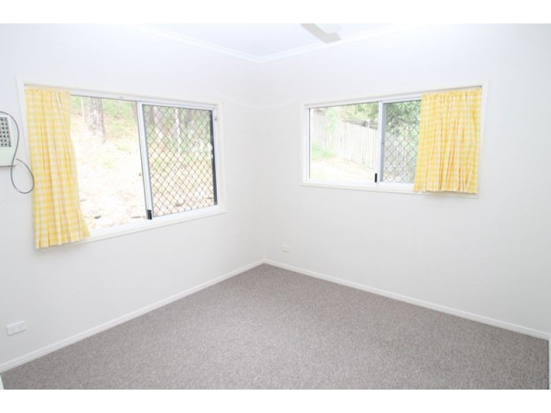 11 Earls Court, Telina QLD 4680