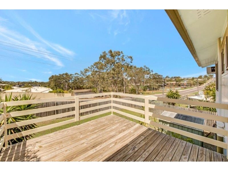 8 Erin Close, New Auckland QLD 4680