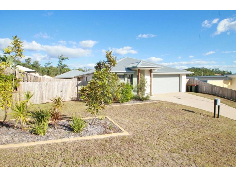 6 Namadgi Terrace, New Auckland QLD 4680