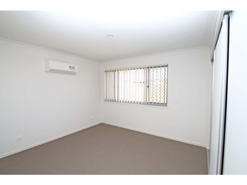 6 Namadgi Terrace, New Auckland QLD 4680