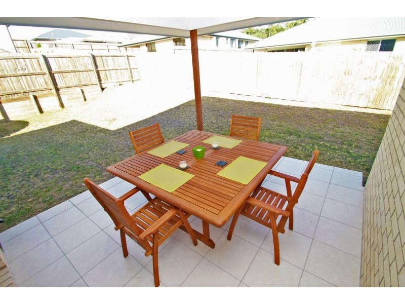 6 Namadgi Terrace, New Auckland QLD 4680