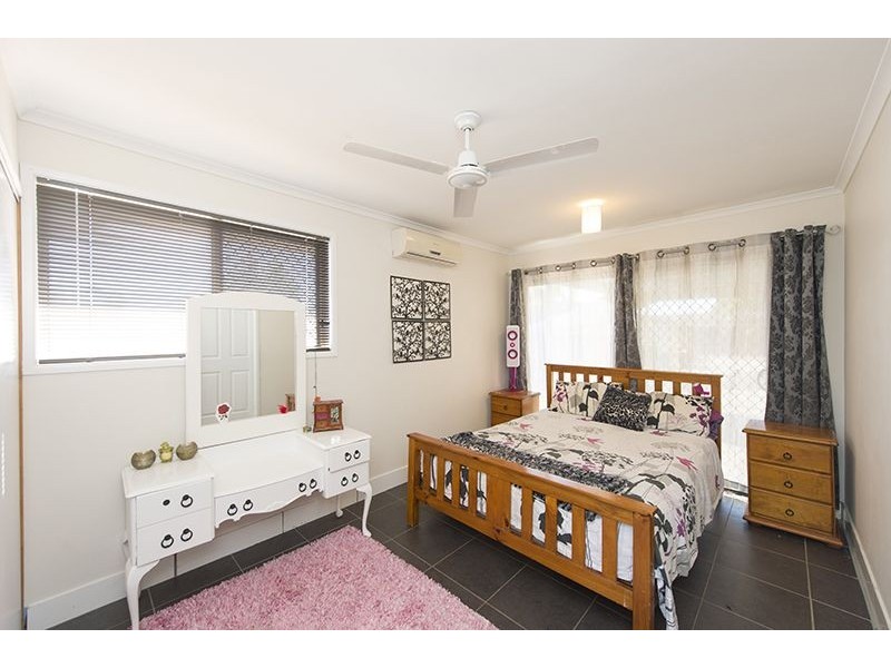 6 Chauvel Court, Boyne Island QLD 4680