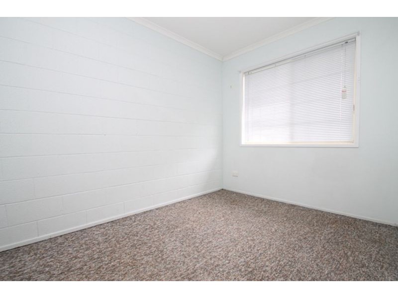 6/218 Auckland Street, Gladstone QLD 4680