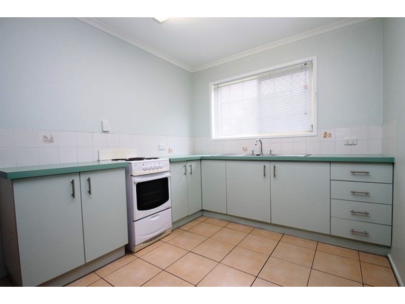 6/218 Auckland Street, Gladstone QLD 4680