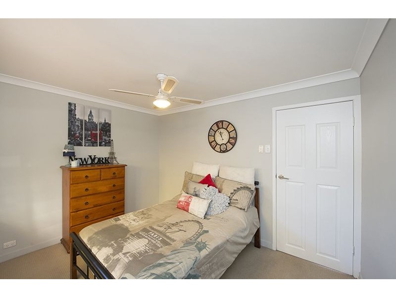 12 Aquarius Street, Clinton QLD 4680