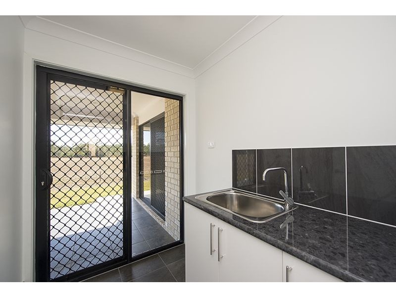 6 Stockman Drive, Benaraby QLD 4680