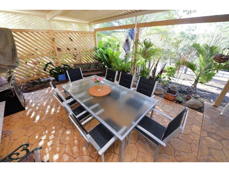 18 Flora Drive, Beecher QLD 4680