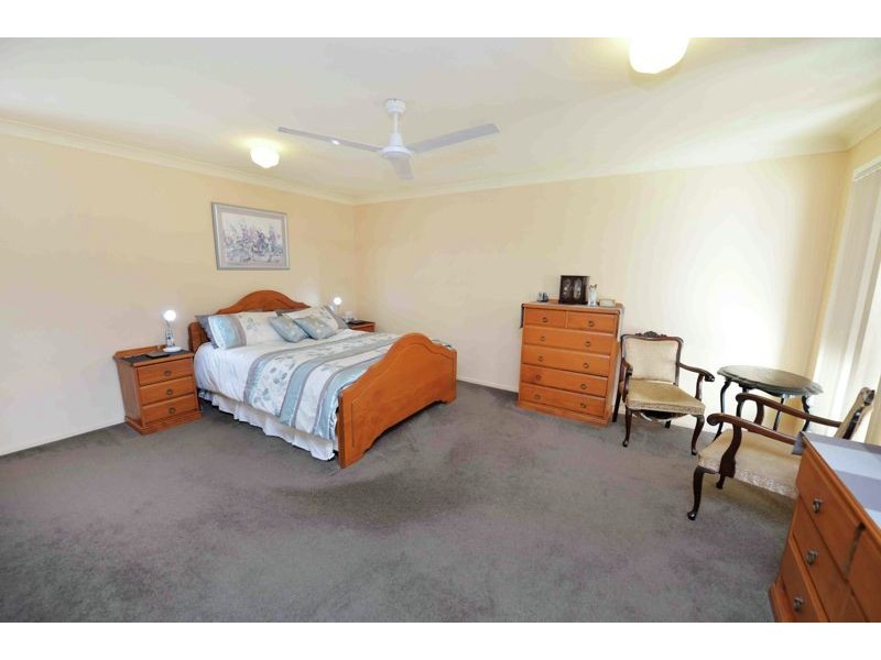 18 Flora Drive, Beecher QLD 4680
