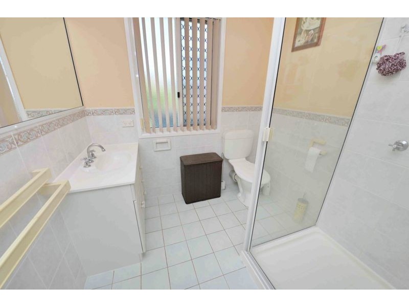 18 Flora Drive, Beecher QLD 4680