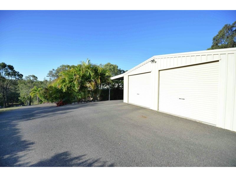 18 Flora Drive, Beecher QLD 4680
