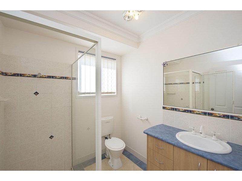 5 Helston Street, Telina QLD 4680