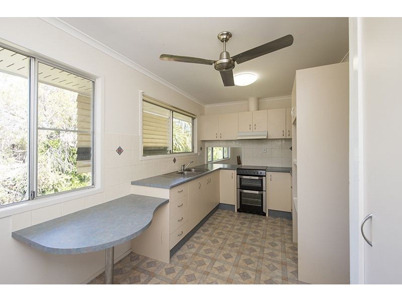 6 Cooran Court, Boyne Island QLD 4680