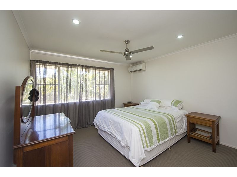 6 Cooran Court, Boyne Island QLD 4680