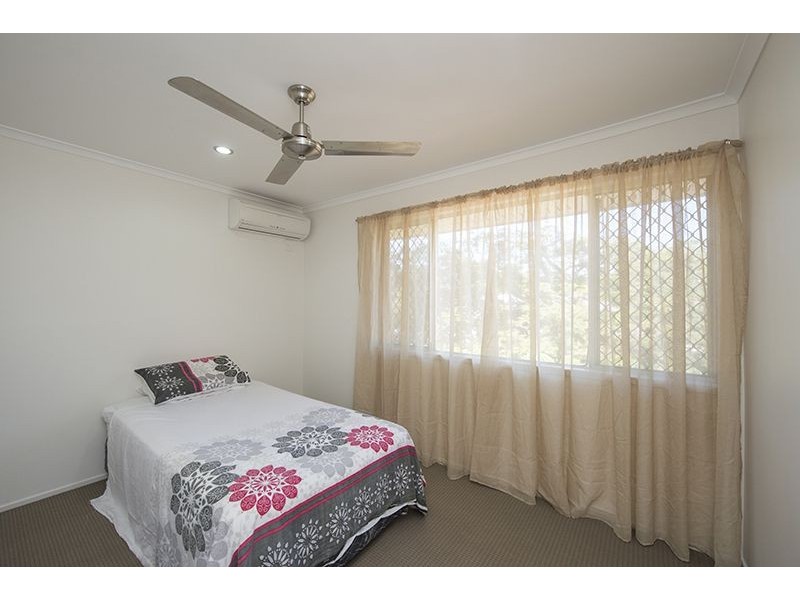 6 Cooran Court, Boyne Island QLD 4680