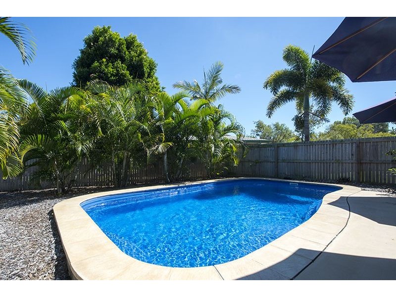 6 Cooran Court, Boyne Island QLD 4680
