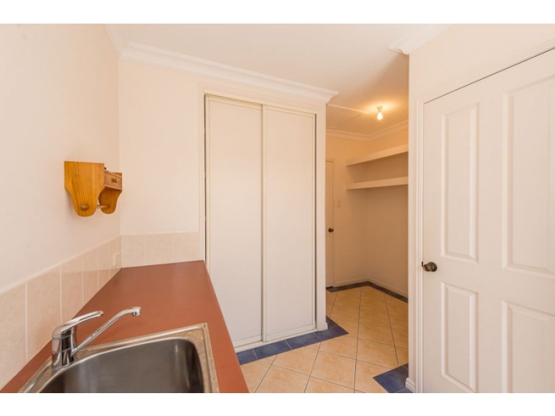 5 Helston Street, Telina QLD 4680