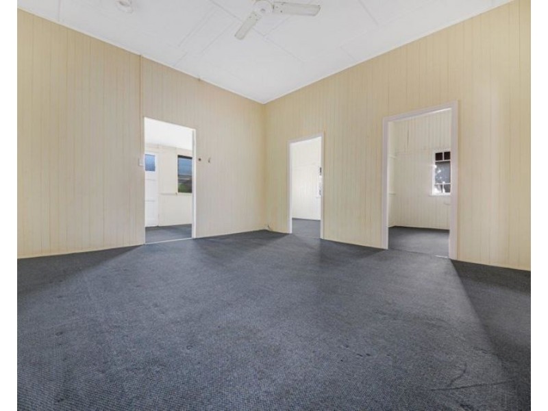 250 Auckland Street, South Gladstone QLD 4680