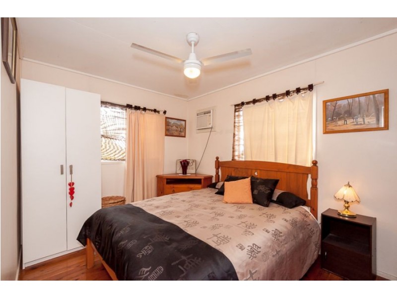 6 Potter Street, Clinton QLD 4680