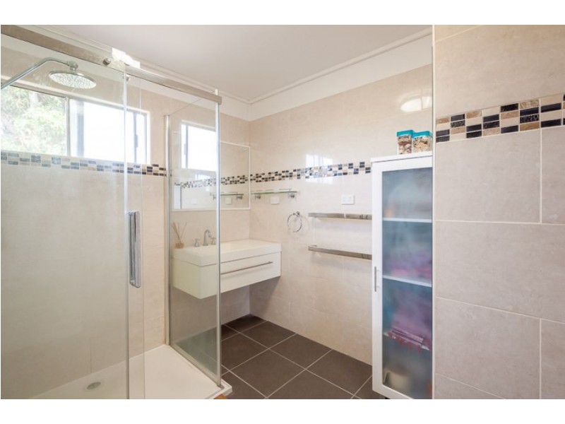 6 Potter Street, Clinton QLD 4680