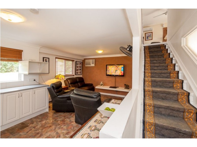 6 Potter Street, Clinton QLD 4680