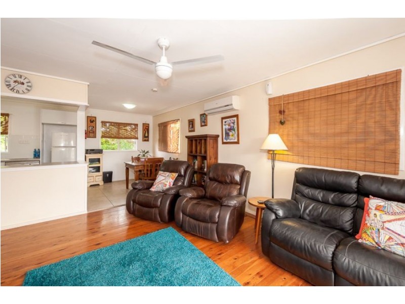 6 Potter Street, Clinton QLD 4680