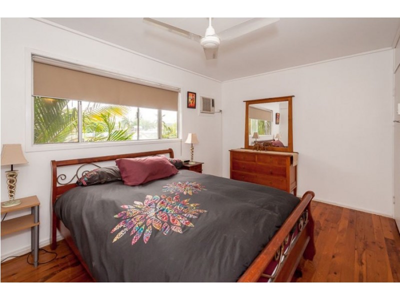 6 Potter Street, Clinton QLD 4680