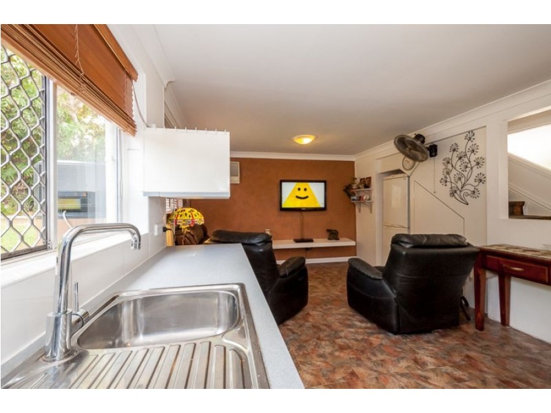 6 Potter Street, Clinton QLD 4680