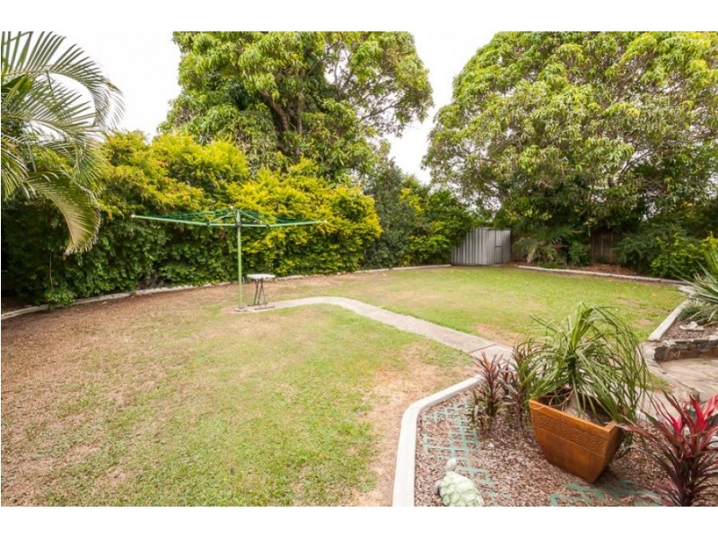 6 Potter Street, Clinton QLD 4680