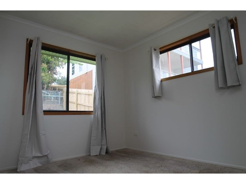 17 Worthington Street, West Gladstone QLD 4680