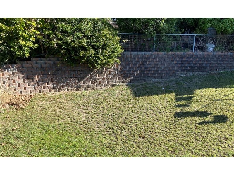 17 Worthington Street, West Gladstone QLD 4680
