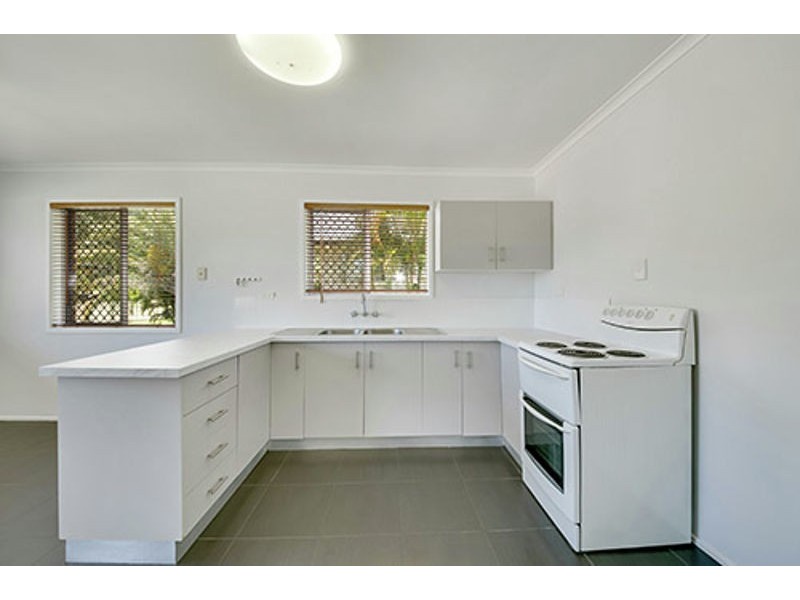 19 Sandpiper Avenue, New Auckland QLD 4680