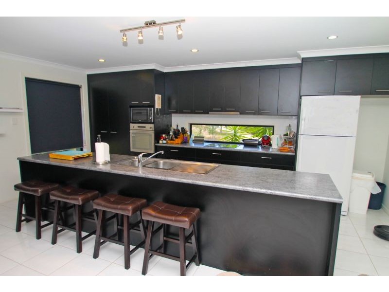 13 Tree Tops Close, O’connell QLD 4680