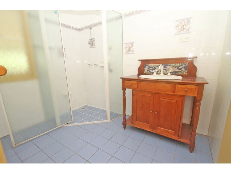 165 Oaka Street, South Gladstone QLD 4680