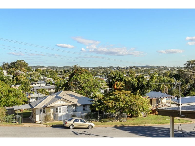 32 Herbertson Street, West Gladstone QLD 4680