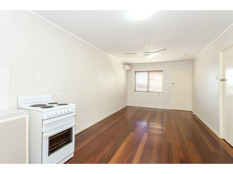 32 Herbertson Street, West Gladstone QLD 4680