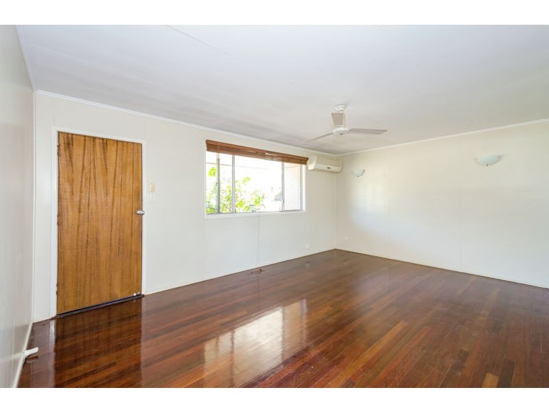 12 Schafer Street, Clinton QLD 4680