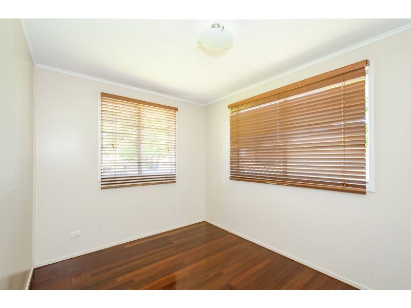 12 Schafer Street, Clinton QLD 4680