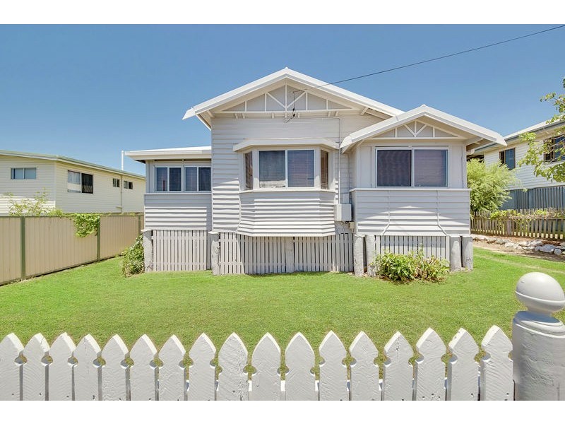 15 Bonar Street, South Gladstone QLD 4680