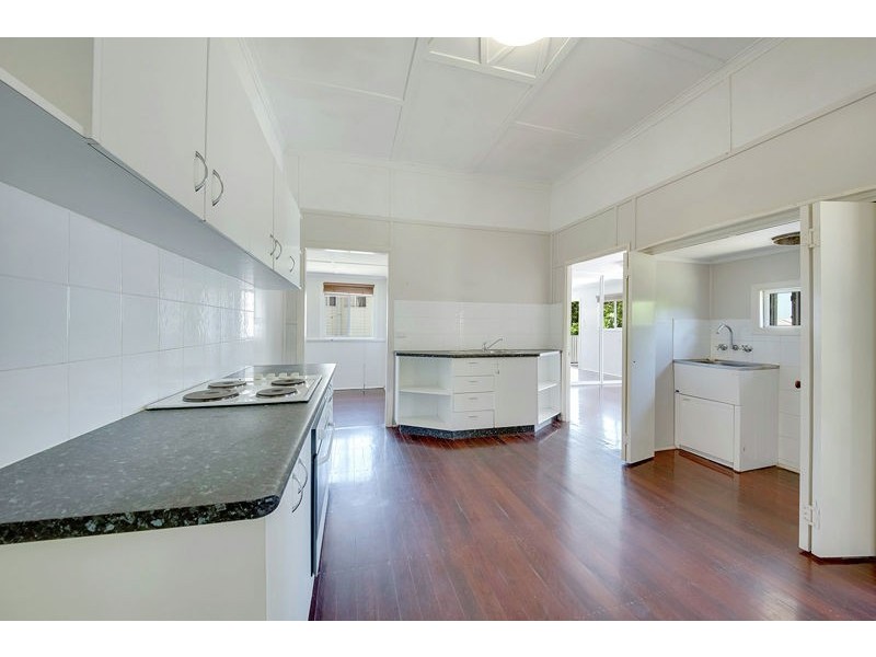 15 Bonar Street, South Gladstone QLD 4680