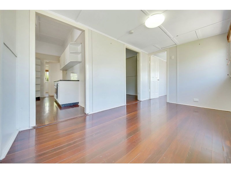 15 Bonar Street, South Gladstone QLD 4680