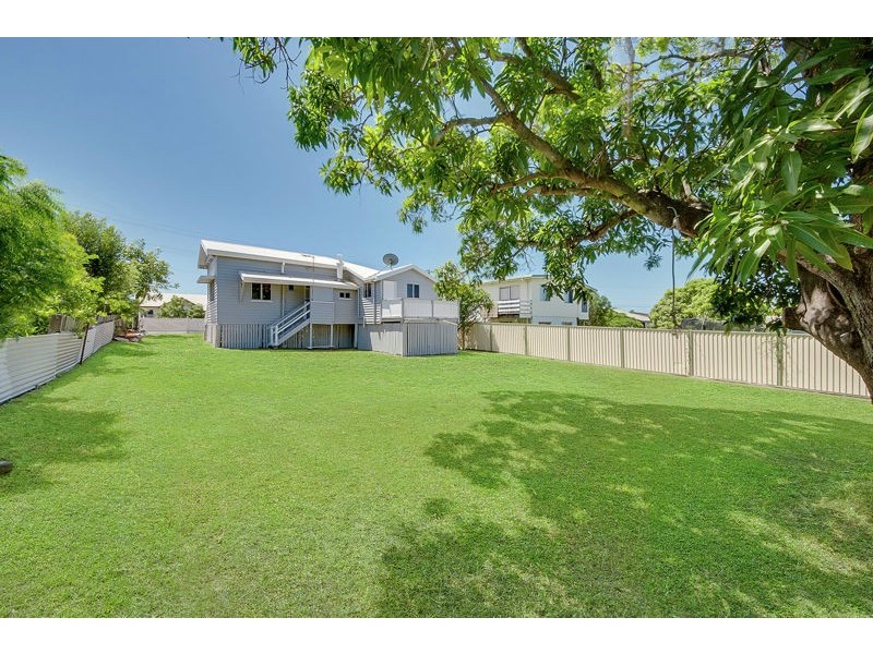 15 Bonar Street, South Gladstone QLD 4680