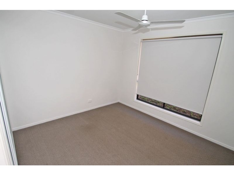 17 Dartmouth Close, Clinton QLD 4680