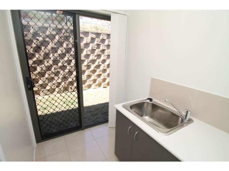 17 Dartmouth Close, Clinton QLD 4680
