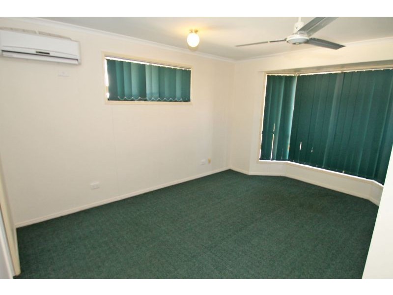 38 Witney Street, Telina QLD 4680