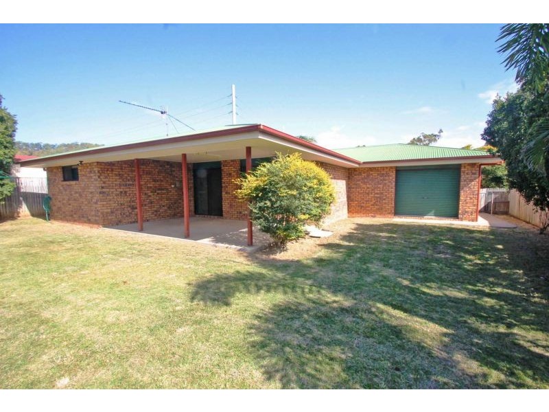 38 Witney Street, Telina QLD 4680