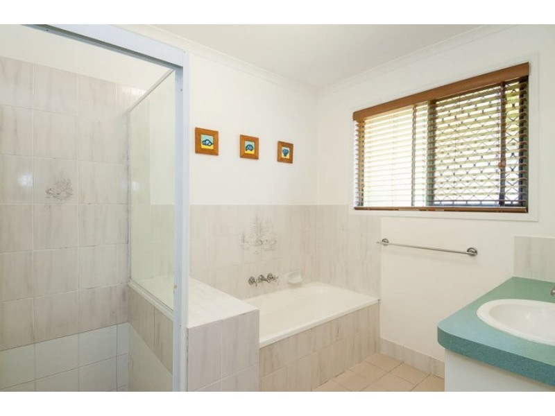 25 Macedon Street, Tannum Sands QLD 4680