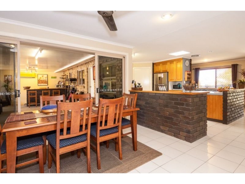 8 Vernon Road, Telina QLD 4680