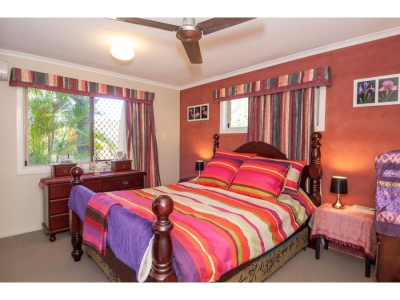 8 Vernon Road, Telina QLD 4680