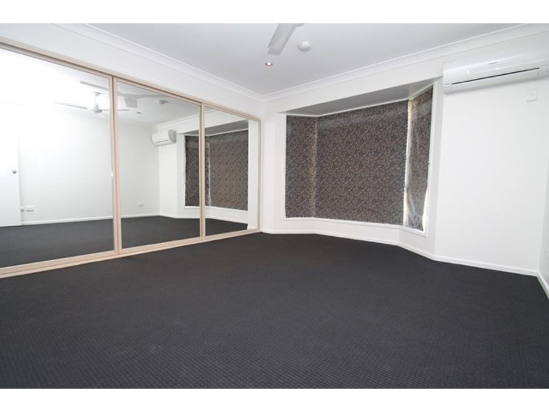 3 Hamilton Drive, Clinton QLD 4680