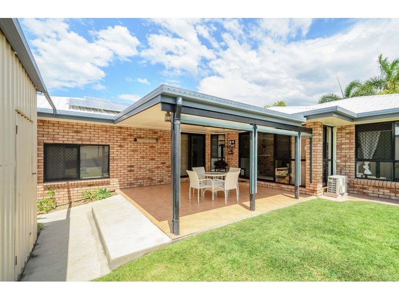 6 Kenneth Court, New Auckland QLD 4680